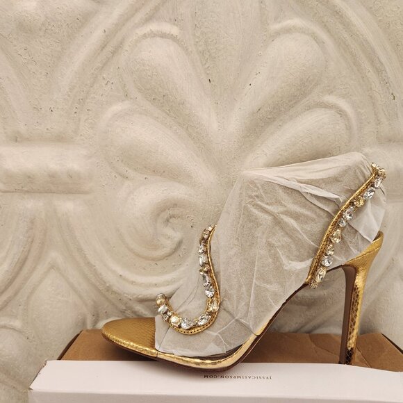 Jessica Simpson "Jaycin" Gold Embossed Heeled Sandals. NIB. Size 9 - Picture 2 of 9